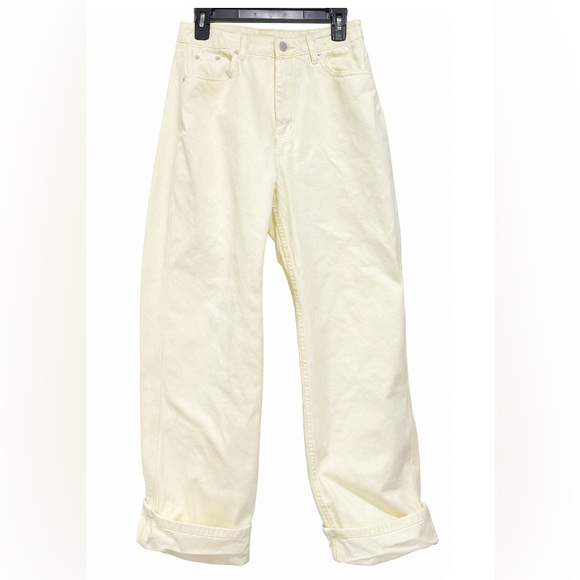 Vrg Grl Denim - VRG GRL Women’s Jeans light yellow Denim size 10 baggy cuff hem waist 28” Cotton